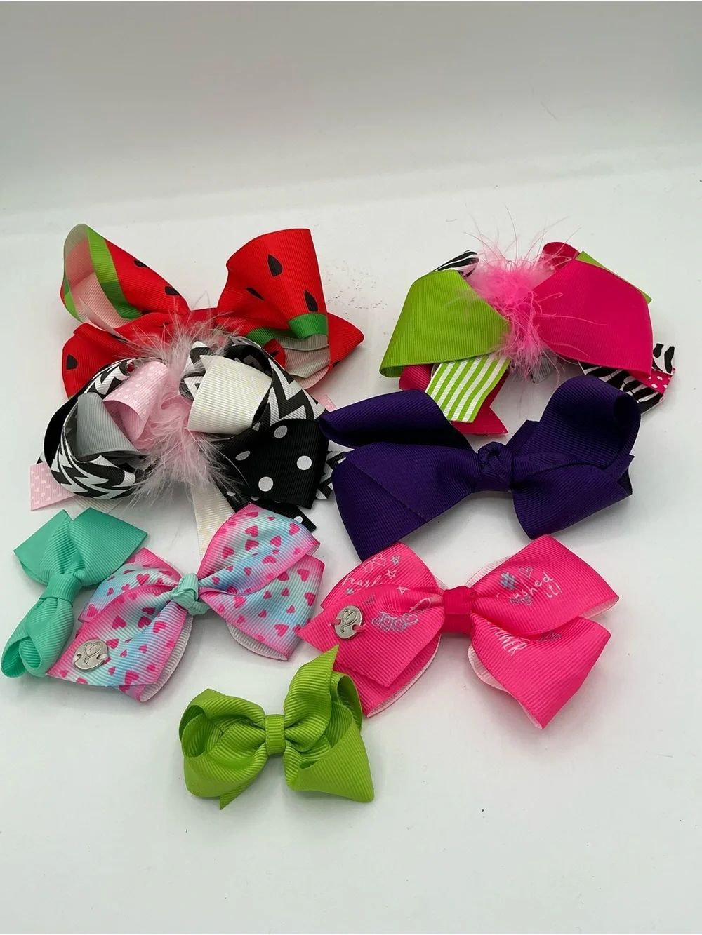 Girls hair bow set 8 medium size bows and 2 medium sizeponytail holders